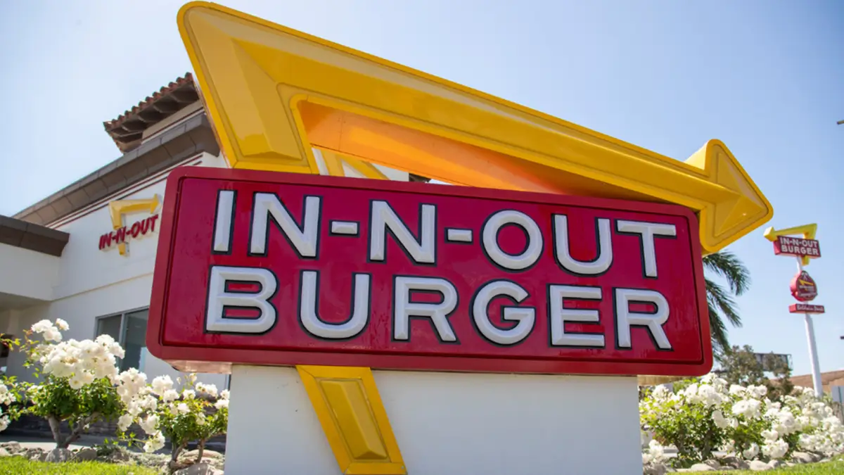 In-N-Out Burger to lift mask mandate for workers in 5 states, but California and Oregon employees can still wear masks. Approval needed after August 14.