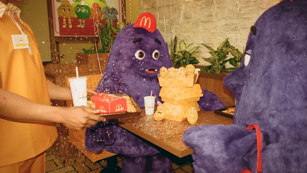 Discover McDonald's latest hit, the Grimace milkshake! Try the famed character's purple birthday drink. Its delicious, fruity taste is a must-try.