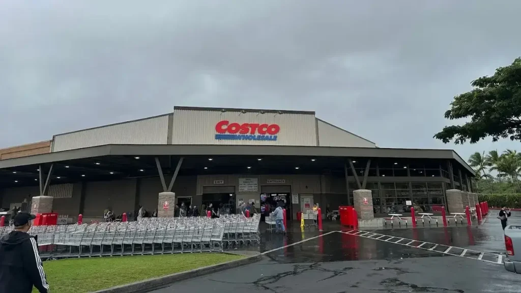 Optimize your Maui shopping with accurate Costco hours Maui. Plan your visit for convenience. Uncover peak times and savings strategies.