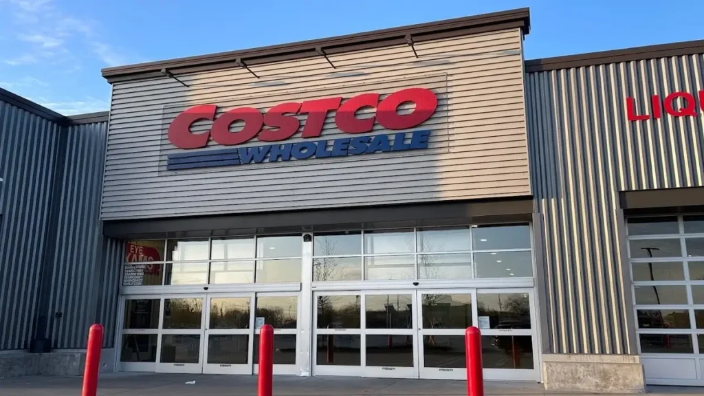 Explore Convenient Costco Hours Louisville KY: Shop smart, save big from 10 AM to 8:30 PM! Discover tips for budget-friendly shopping.