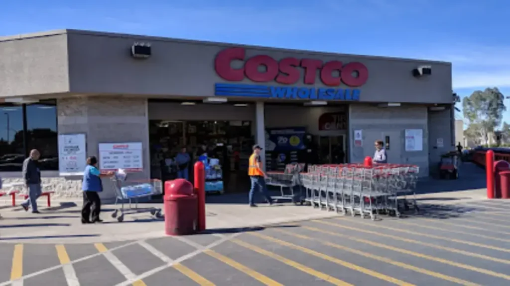 Find ideal Costco hours Tucson: Weekdays, mornings or evenings for less crowd; busiest on weekends & lunch. Shop smart!




